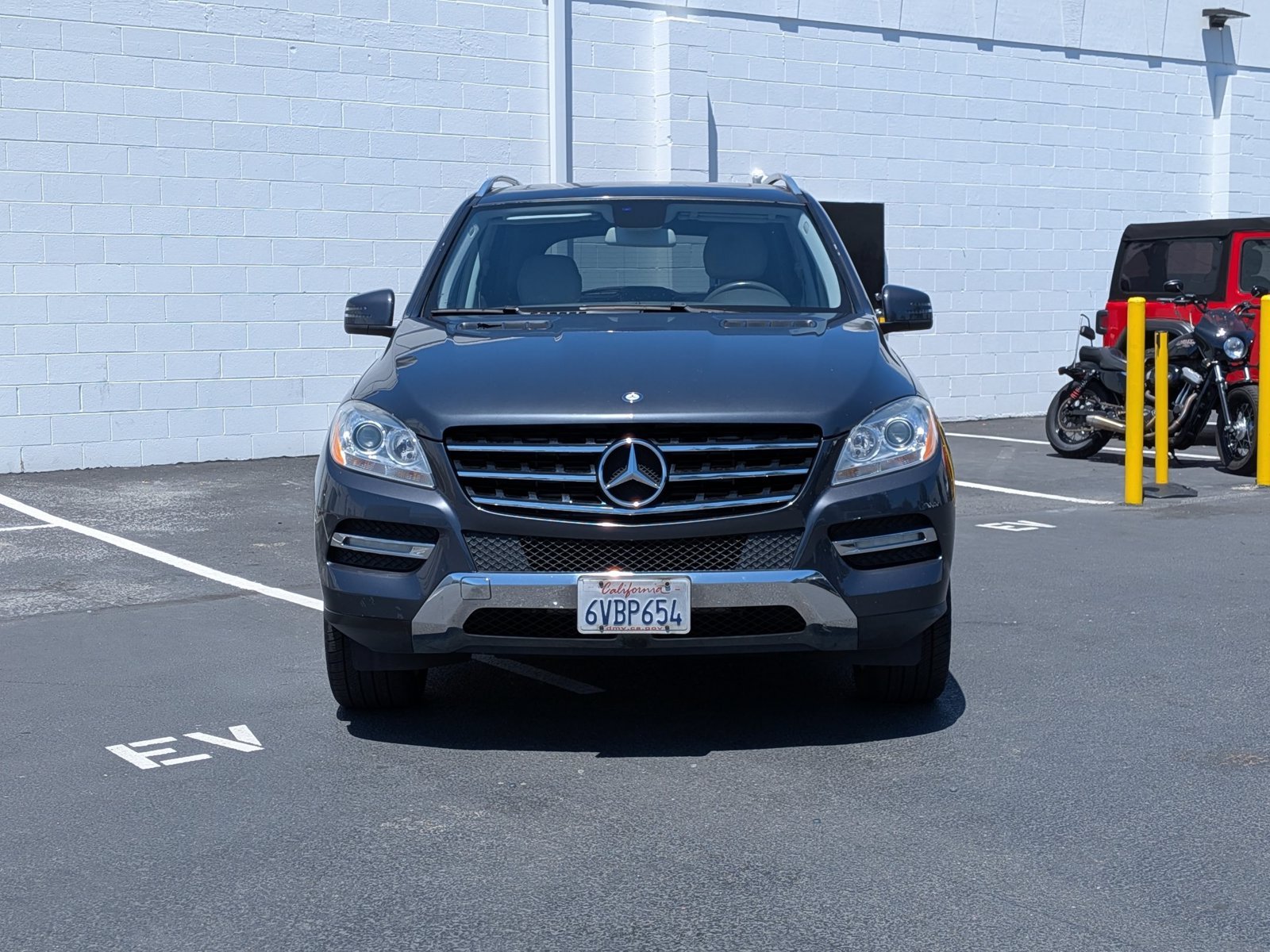 Used 2012 Steel Grey Metallic Mercedes-Benz ML 350 BlueTEC® image 2