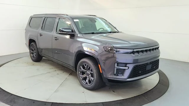 New 2026 Baltic-Gray Metallic Clear-Coat Exterior Paint Jeep Limited Altitude image 14
