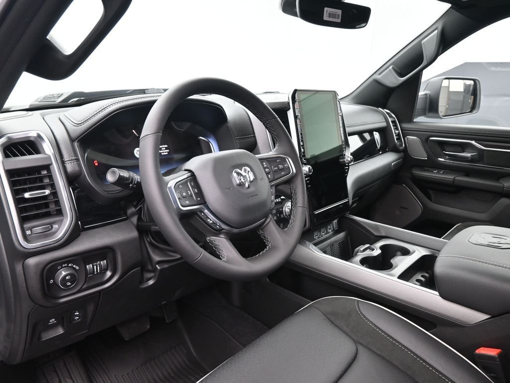 New 2026 Bright White Clear-Coat Exterior Paint RAM Laramie image 31