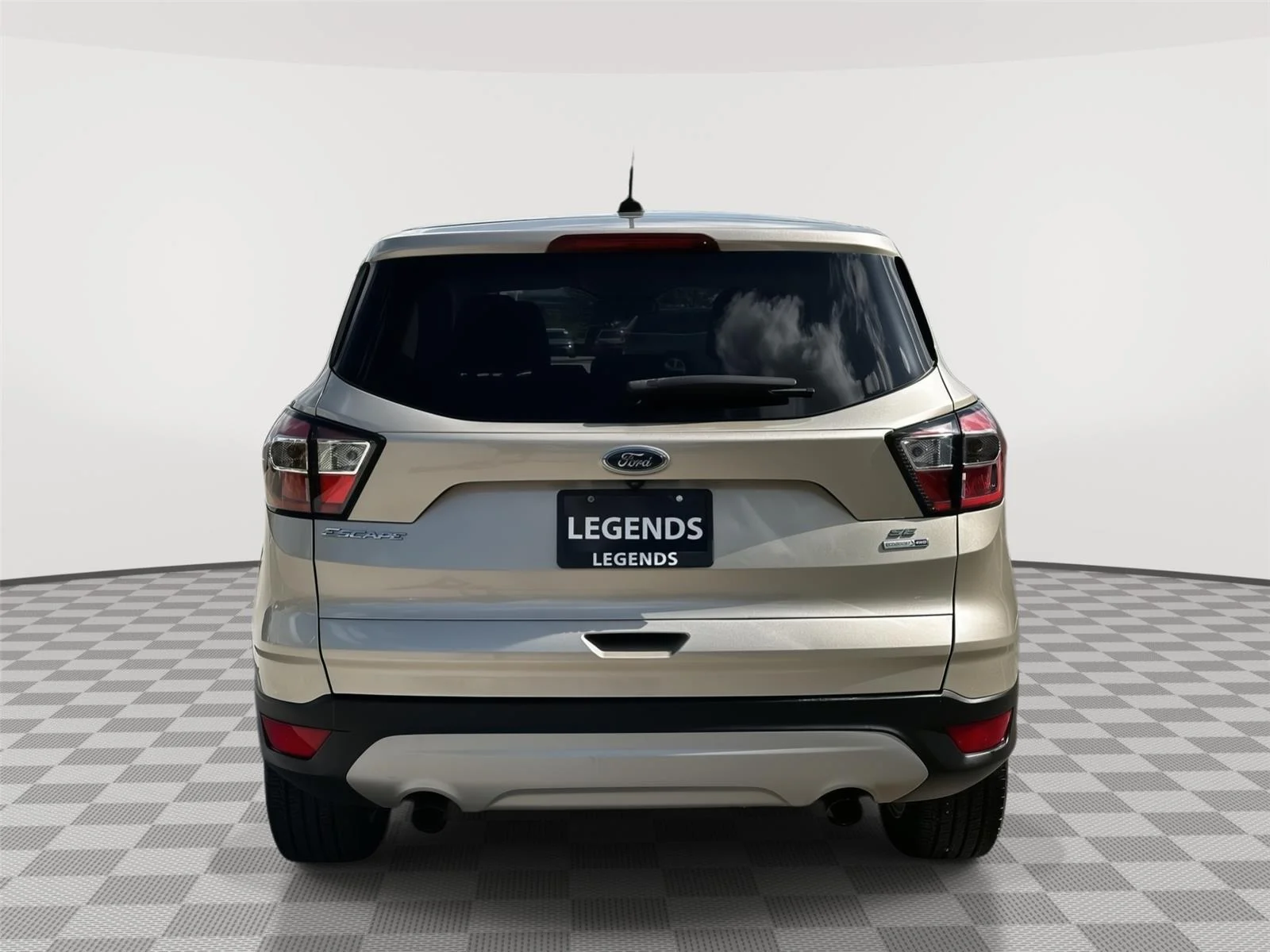 Used 2017 White Gold Ford SE image 5