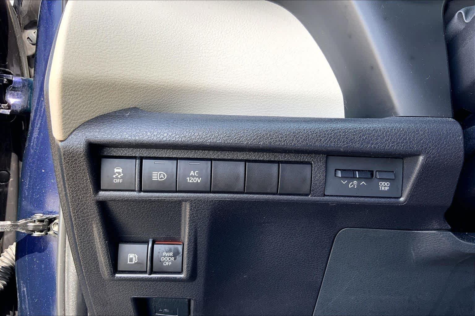 Used 2023 Blueprint Toyota XLE image 33
