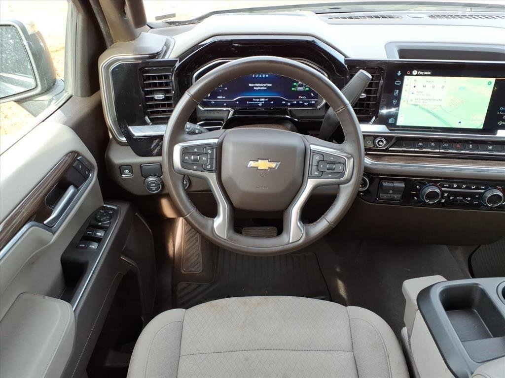 Used 2025 Sterling Gray Metallic Chevrolet LT image 23