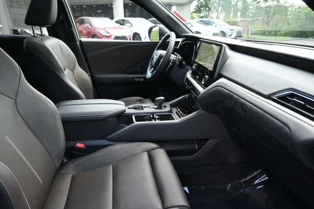 2026 Lexus TX Luxury - Photo 27