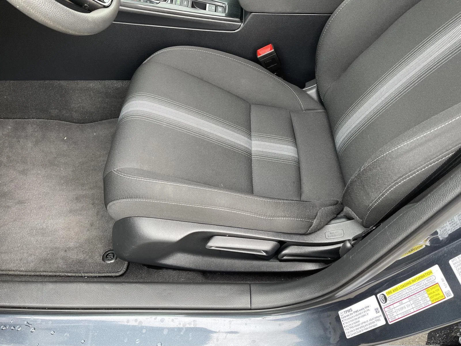 Used 2022 Meteorite Gray Metallic Honda LX image 3