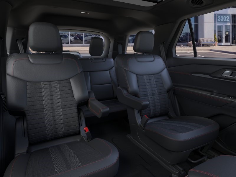 New 2026 Star White Metallic Tri-Coat Ford ST-Line image 11