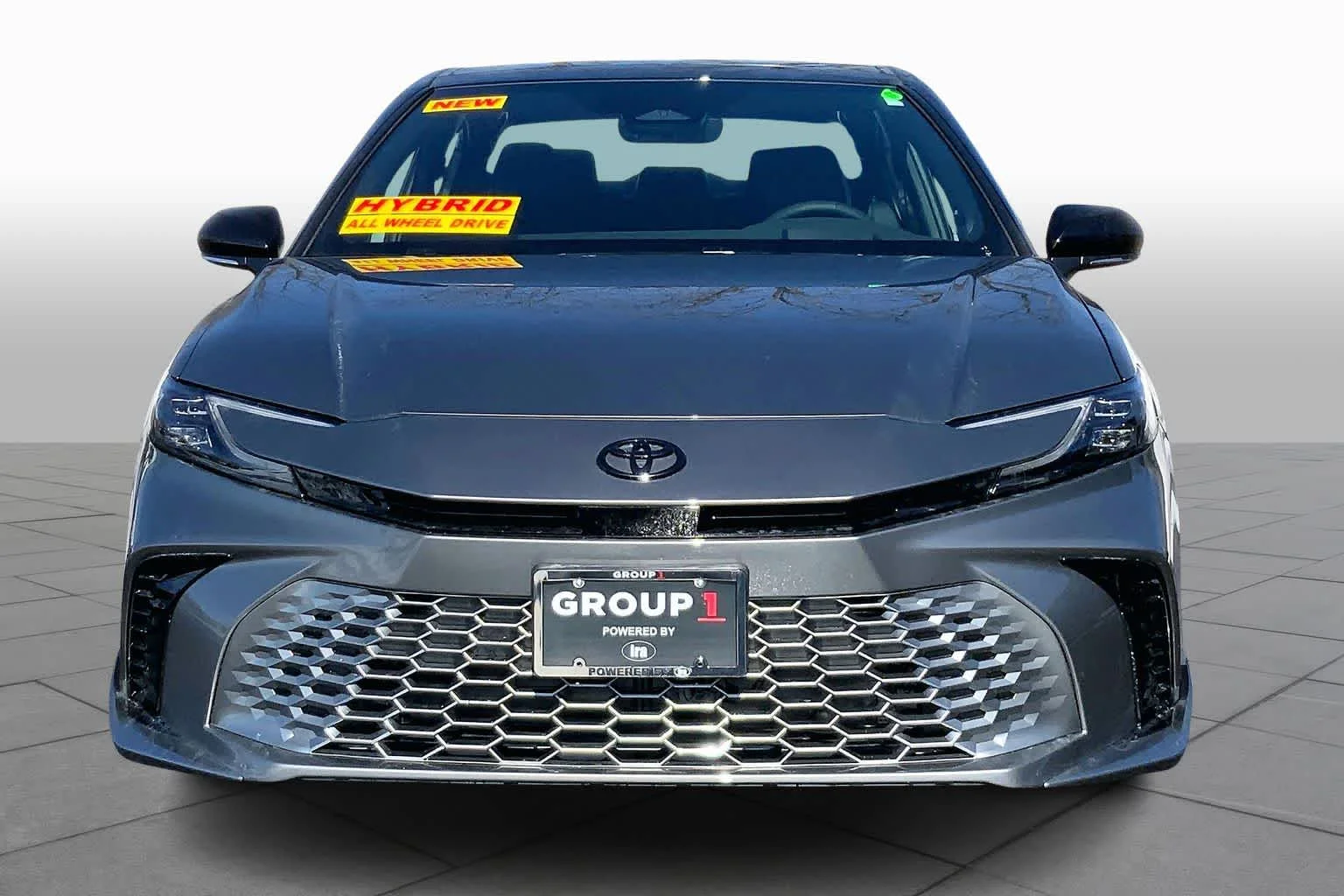New 2026 Heavy Metal with Midnight Black Metallic roof Toyota XSE image 3