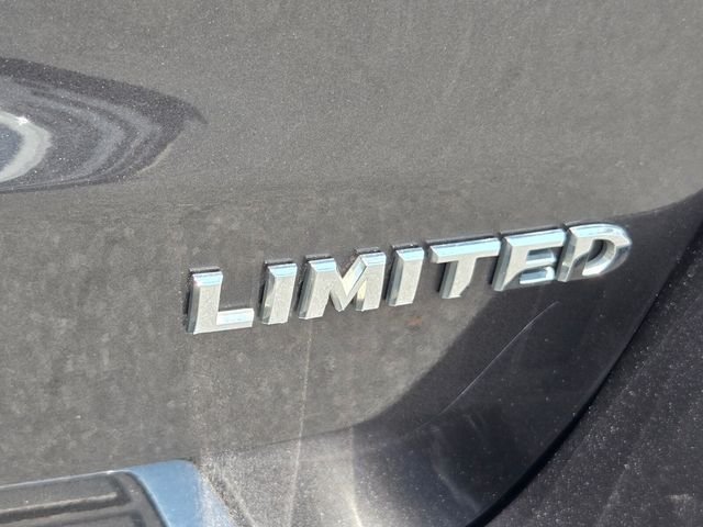 Used 2019 Gray Jeep Limited image 34