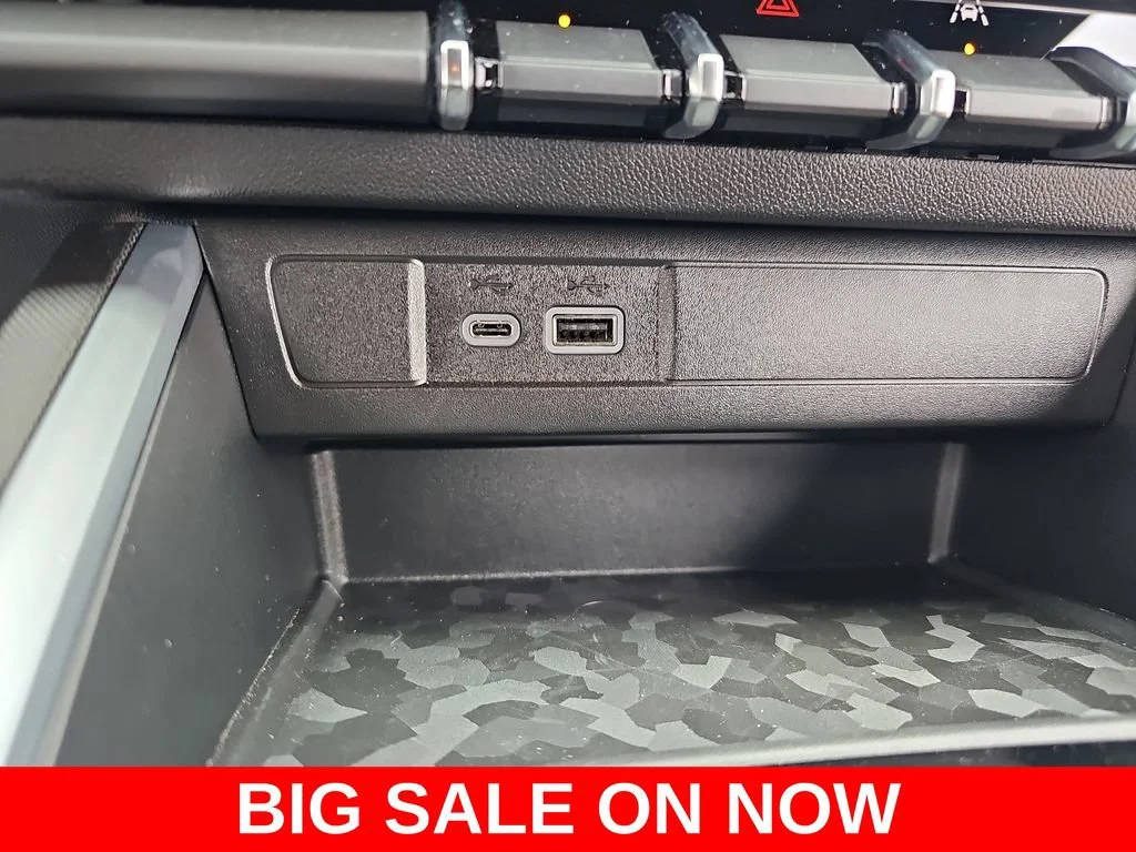 2026 Chevrolet Colorado LT - Photo 25