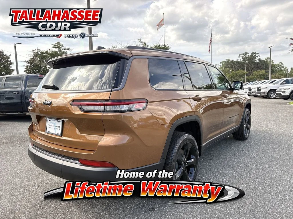 New 2026 Copper Shino Metallic Clear-Coat Exterior Paint Jeep Limited image 3
