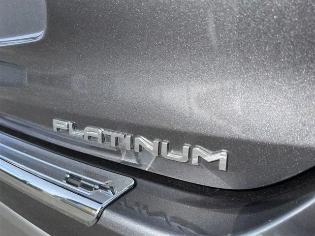 2024 Toyota Highlander Platinum - Photo 24