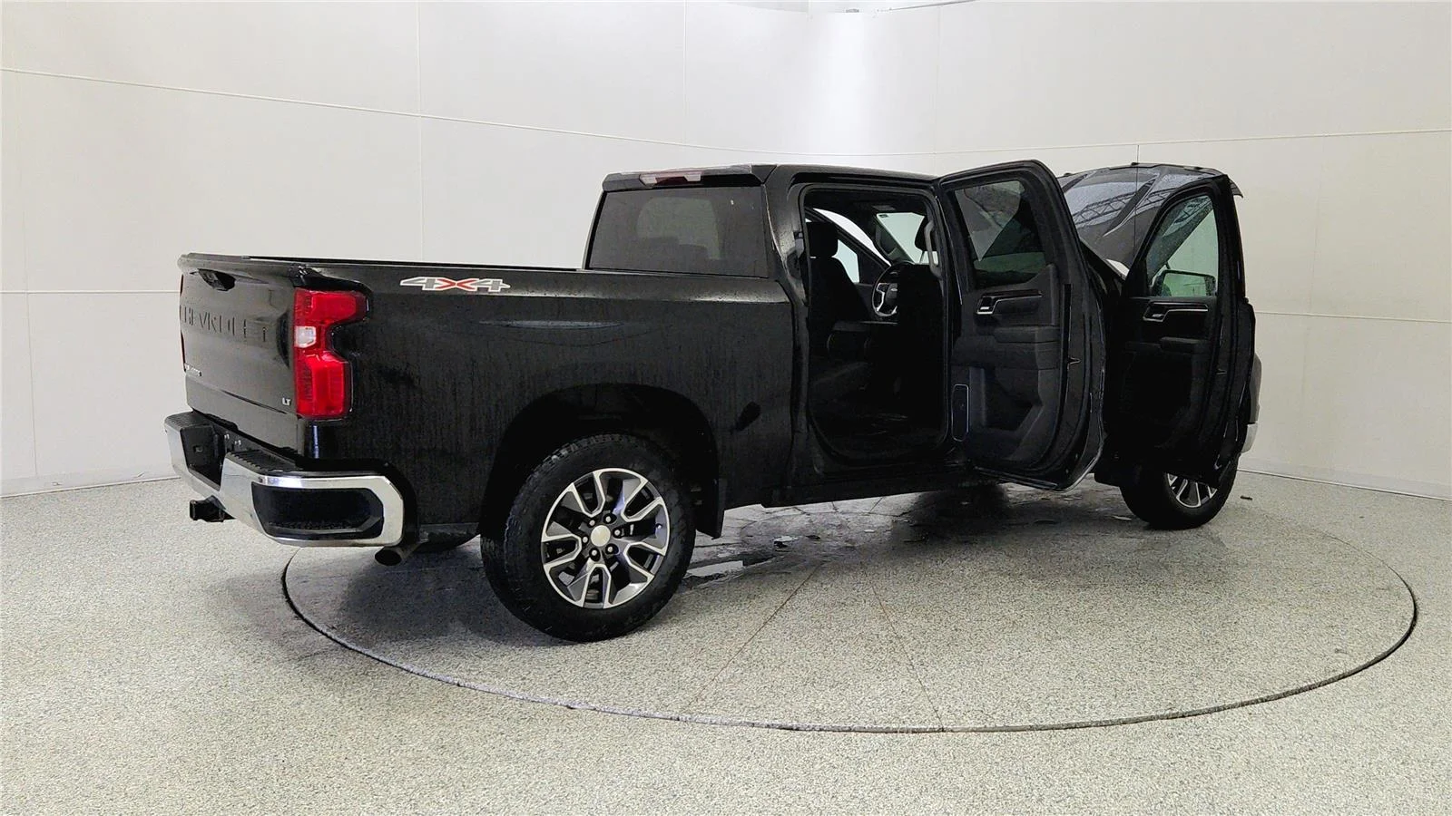 Used 2022 Black Chevrolet LT (2FL) image 12
