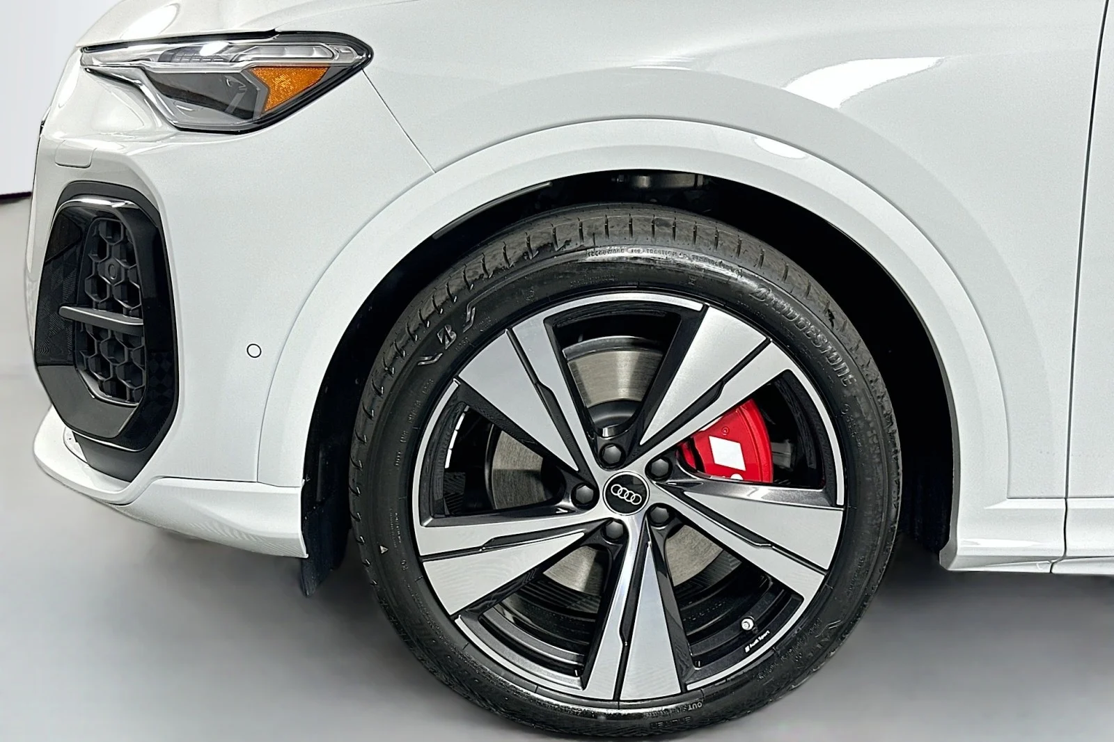 New 2026 Glacier White Metallic Audi Premium Plus image 11