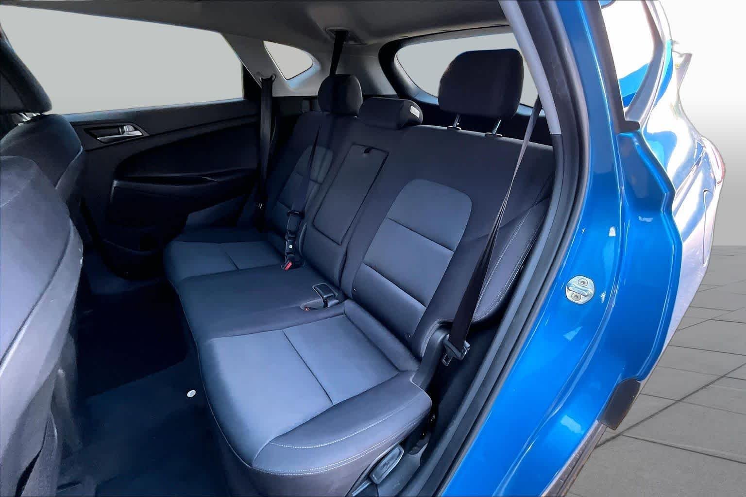 Used 2018 Caribbean Blue Hyundai SEL image 17