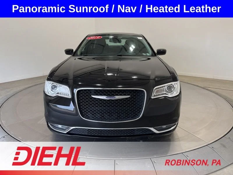 Used 2019 Chrysler 300 Touring with VIN 2C3CCAAG0KH746196 for sale in McKees Rocks, PA