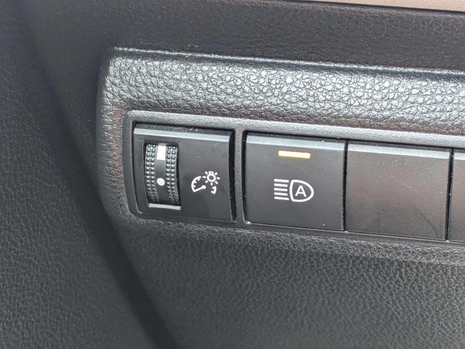 Used 2025 Celestite Toyota LE image 22