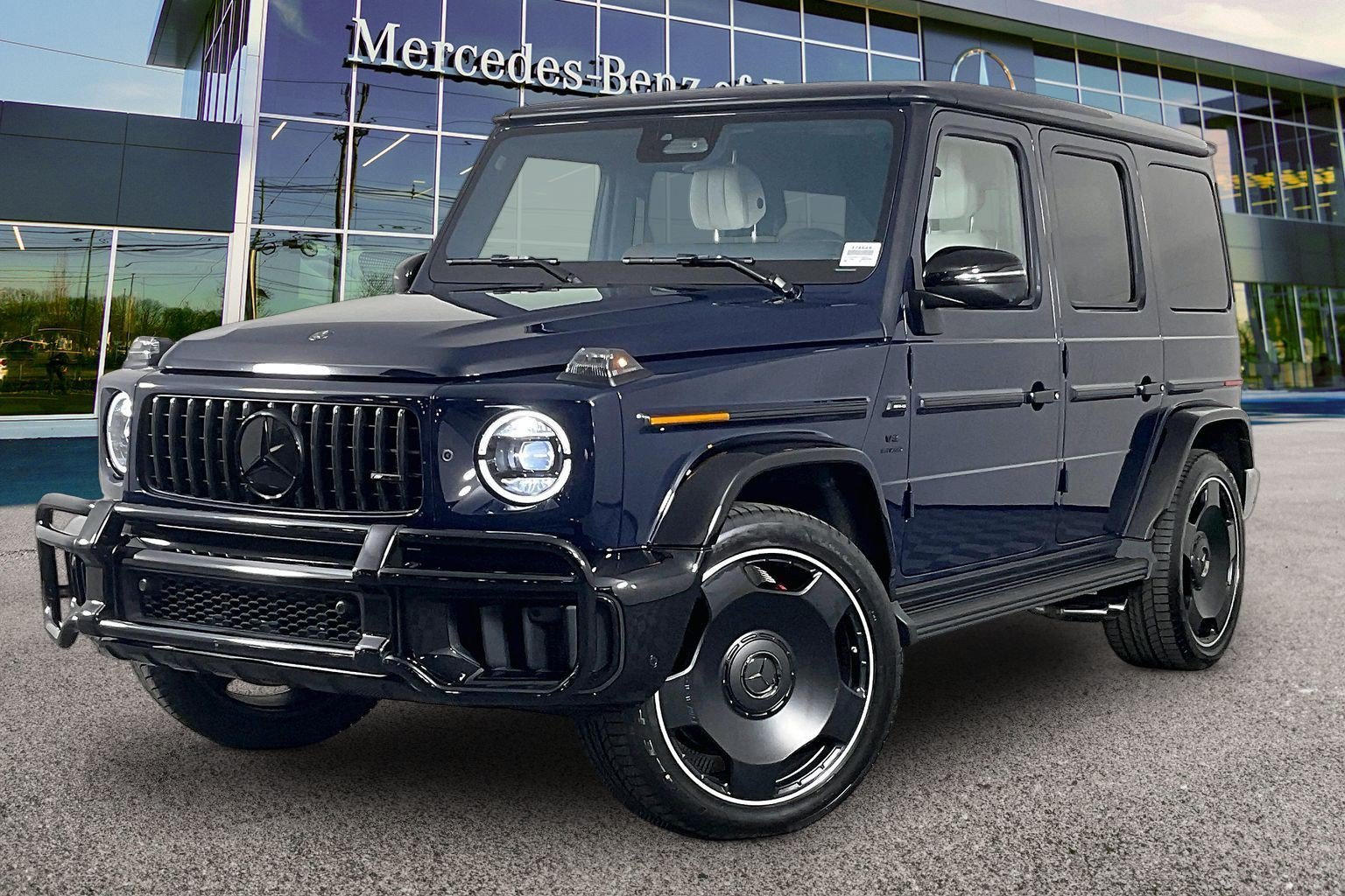 New 2027 MANUFAKTUR Dark Blue Non-Metallic Mercedes-Benz AMG® G 63 SUV image 15