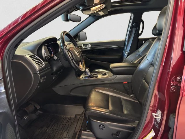 Used 2021 Red Jeep Limited image 10