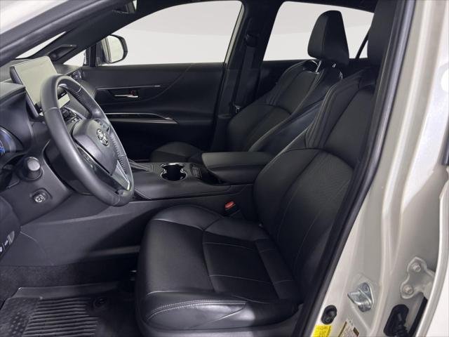 Certified Used 2021 BLIZZARD PEARL Toyota  image 3