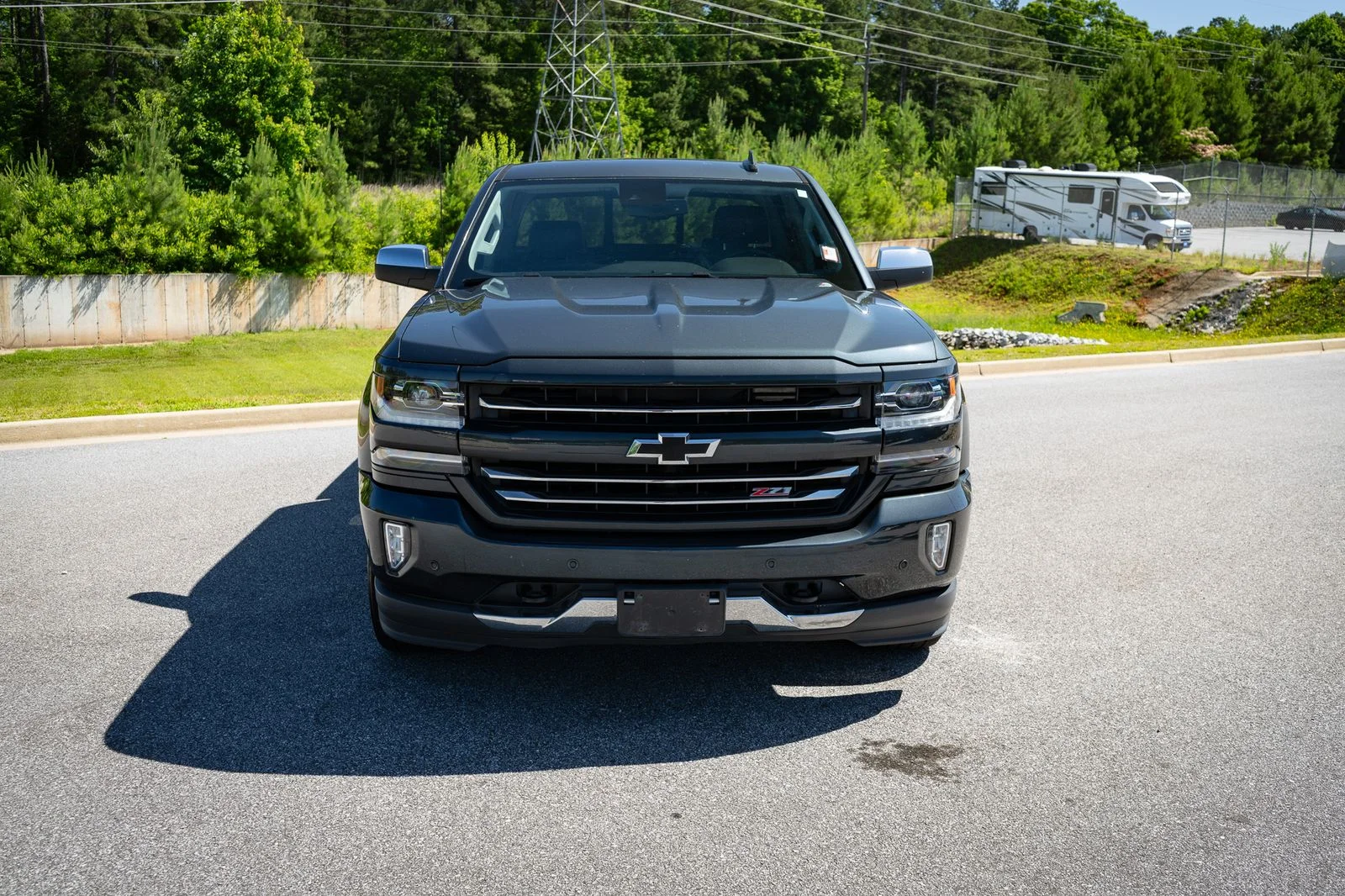 Used 2018 Gray Chevrolet LTZ image 2