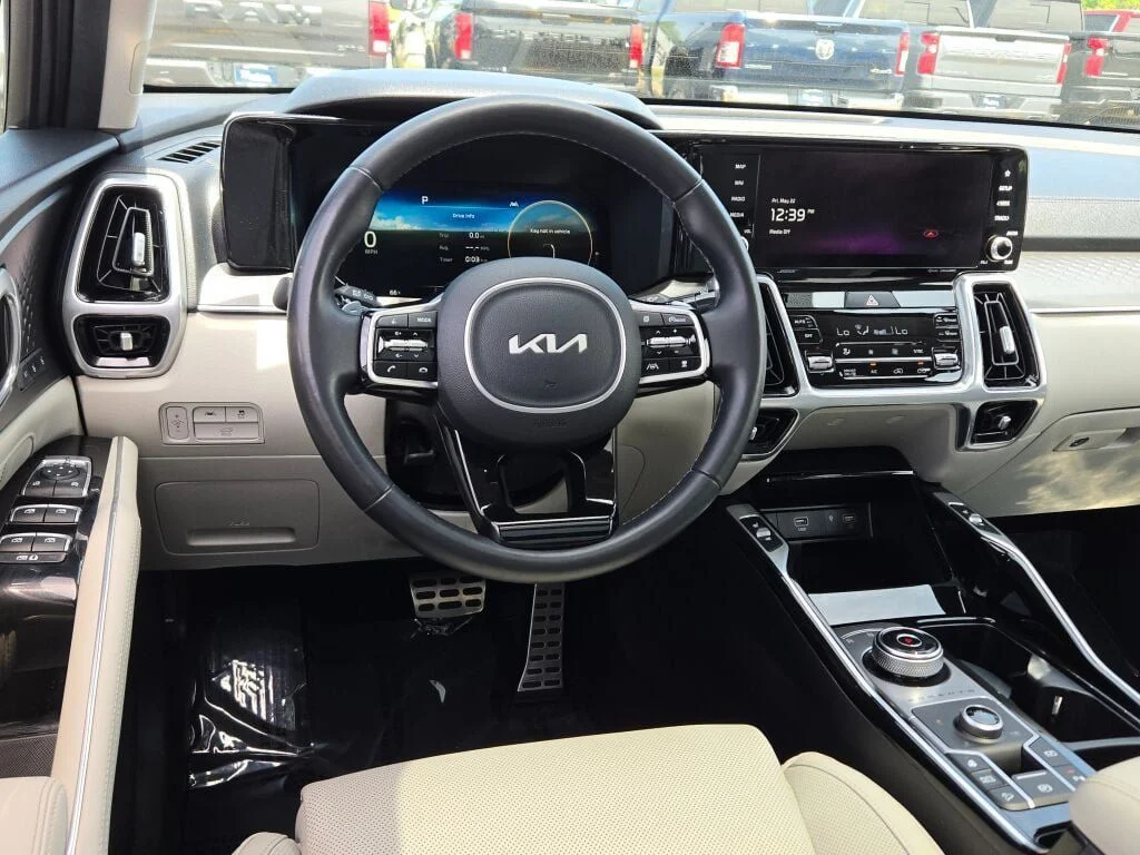 Used 2023 Gray Kia SX Prestige image 17