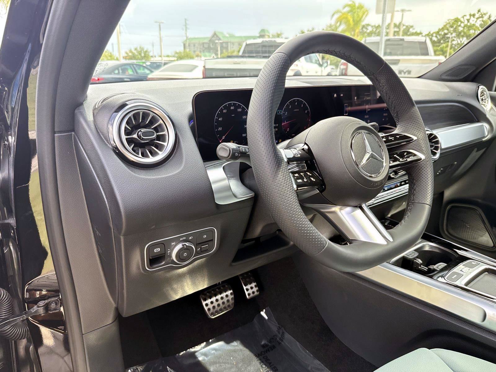 New 2026 Black Mercedes-Benz 250 SUV image 20