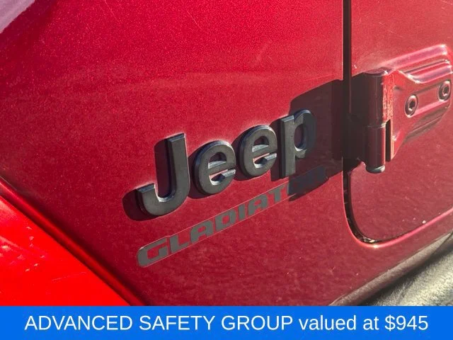 Used 2022 Red Jeep Sport S 4x4 image 13
