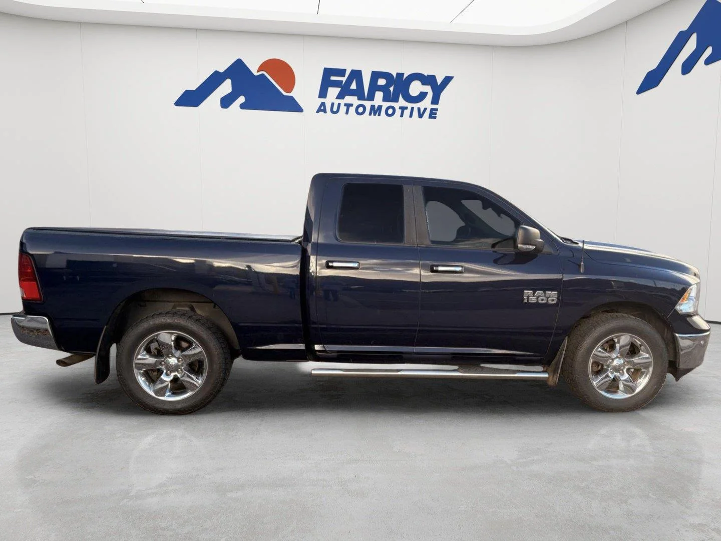 Used 2018 True Blue Pearlcoat Ram Big Horn image 6