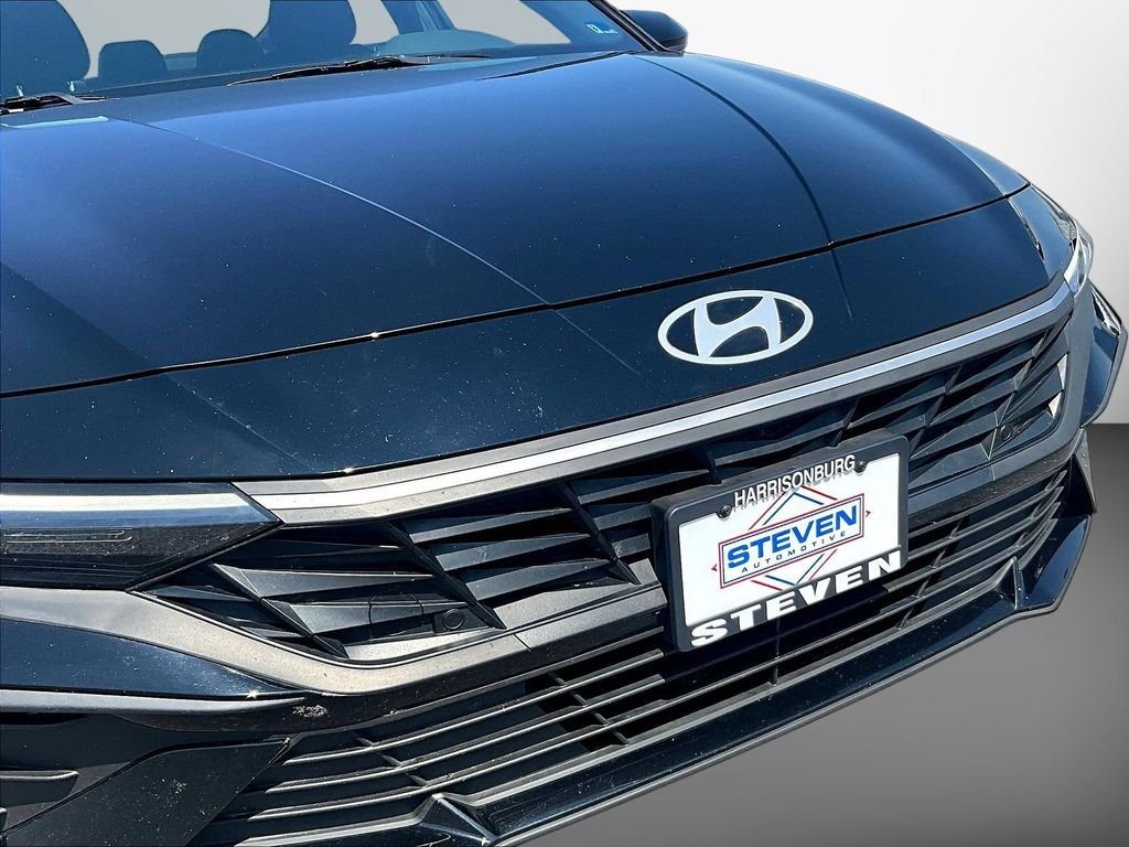 Certified Used 2025 Black Hyundai SEL Sport image 31