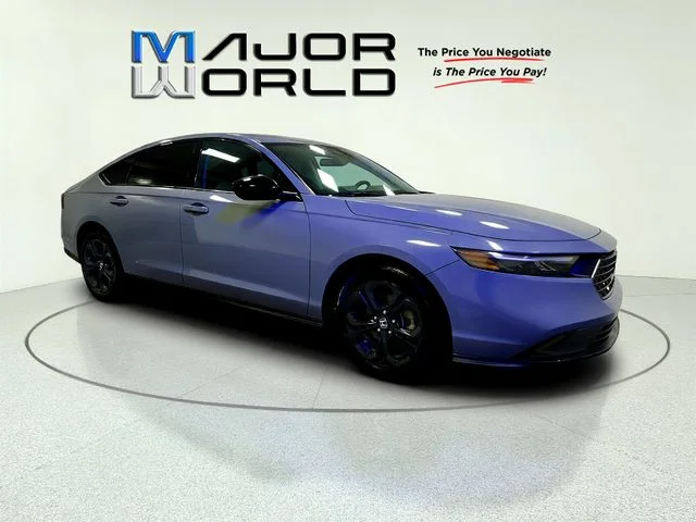 Used 2025 Gray Honda SE image 8