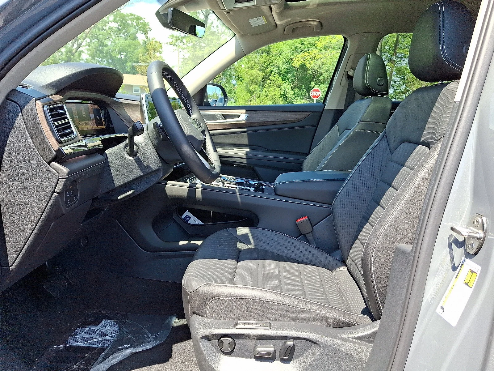 New 2026 Pure Gray Volkswagen 2.0T SEL image 10