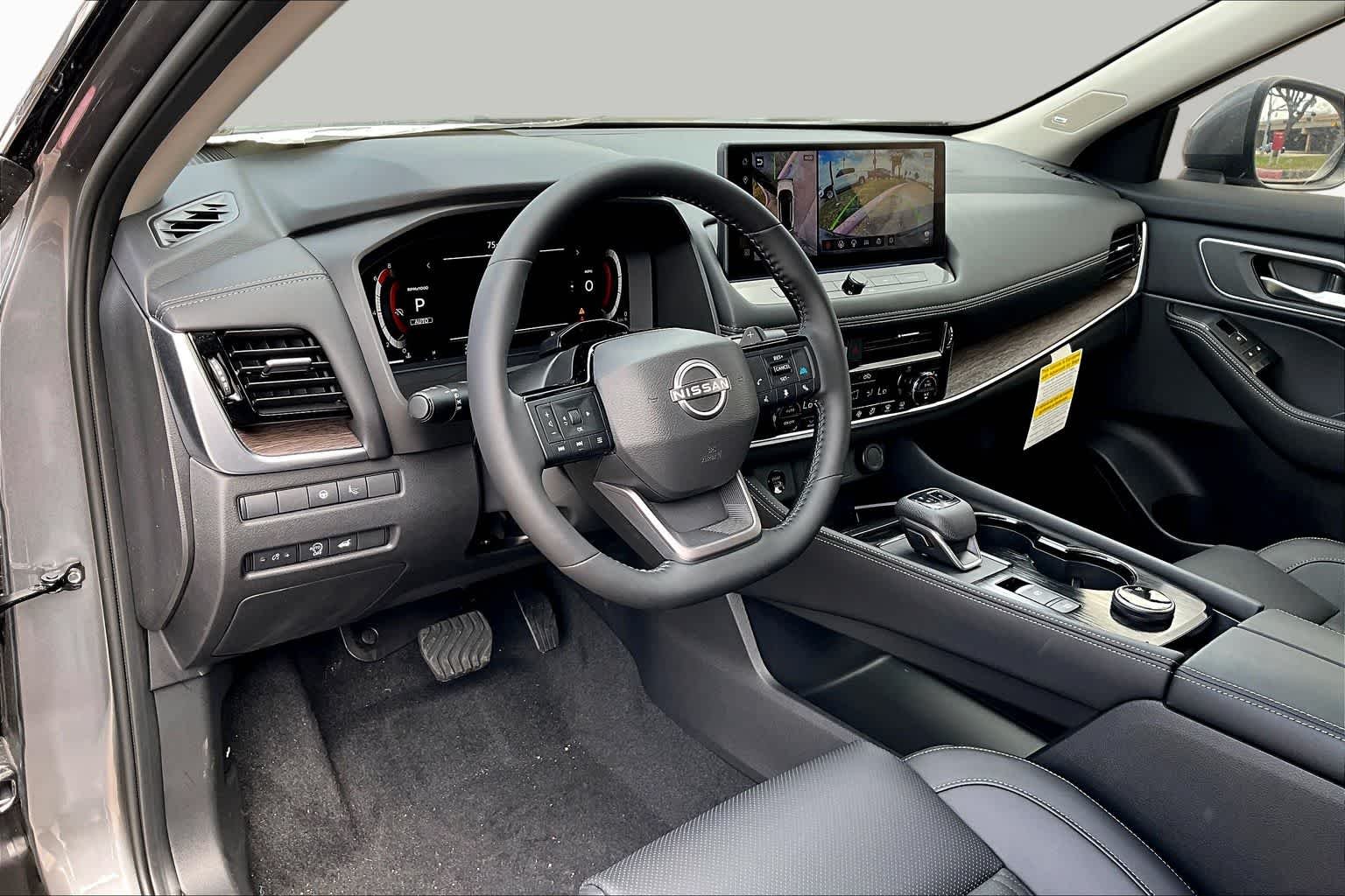 New 2026 Gun Metallic Nissan Platinum image 10