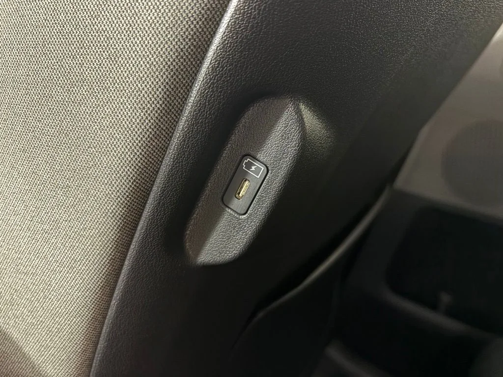 New 2027 Frost Blue / Black Roof Kia S image 36
