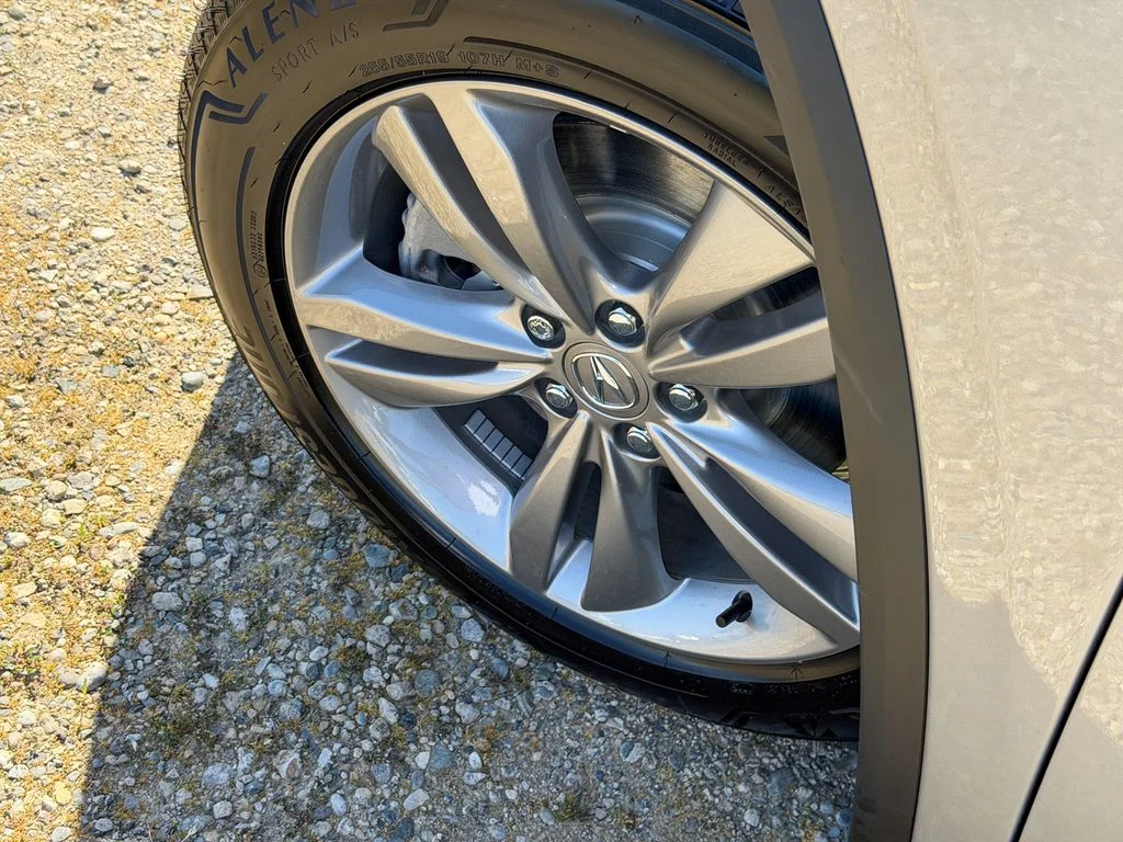 New 2026 Solar Silver Metallic Acura Base image 10