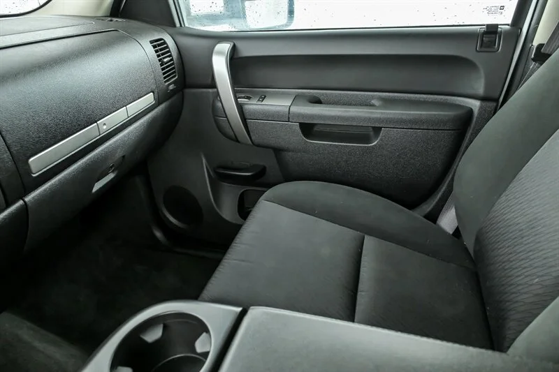Used 2013 Summit White GMC SLE image 26