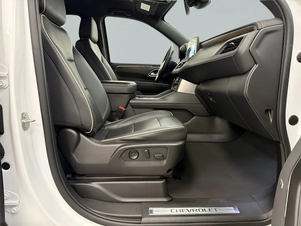 Used 2023 White Chevrolet Premier image 12