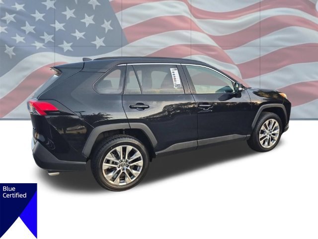 Used 2022 Black Toyota XLE Premium image 4