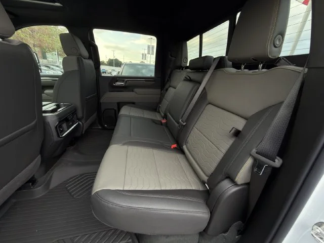 2026 Chevrolet Silverado 2500 HD ZR2 - Photo 22