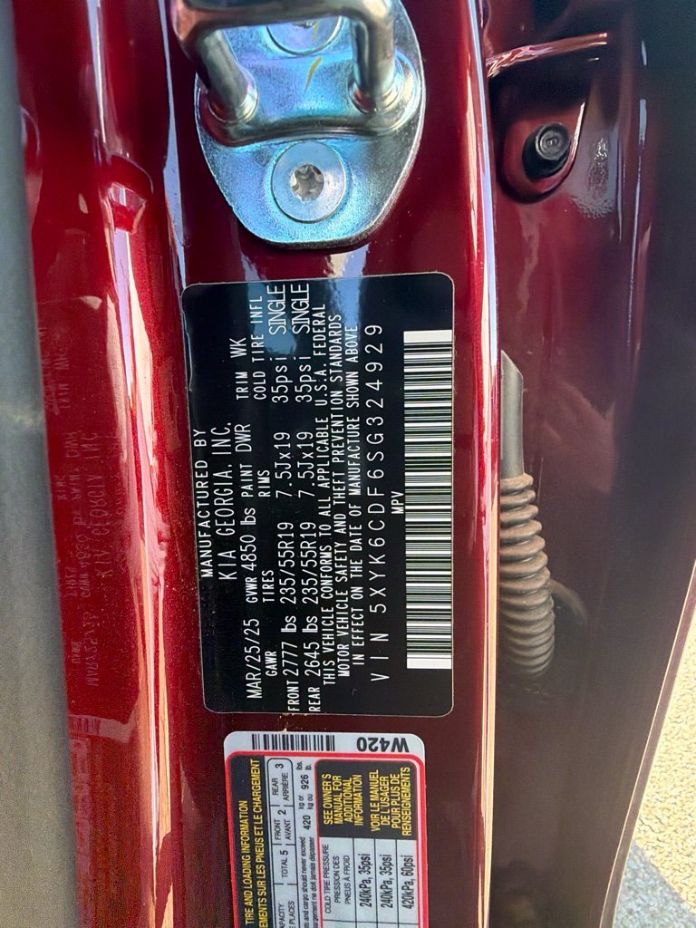 Used 2025 Red Kia X-Line image 12