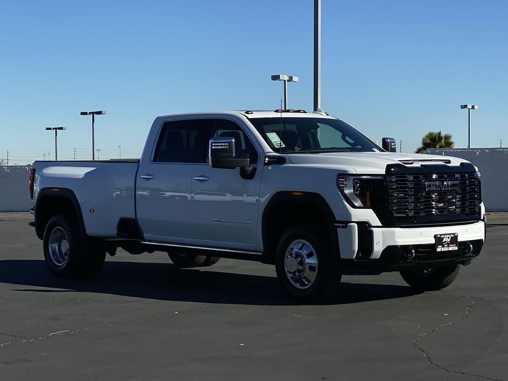 2026 GMC Sierra 3500HD Denali Ultimate - Photo 11