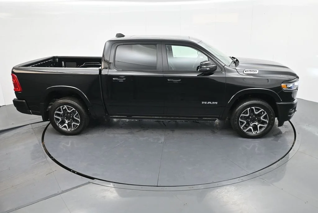 2026 RAM 1500 Laramie - Photo 25