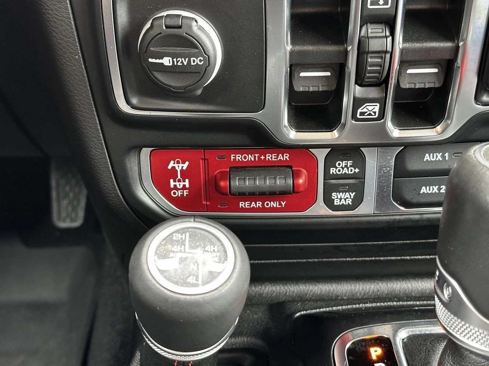 Used 2022 Firecracker Red Clearcoat Jeep Rubicon image 26