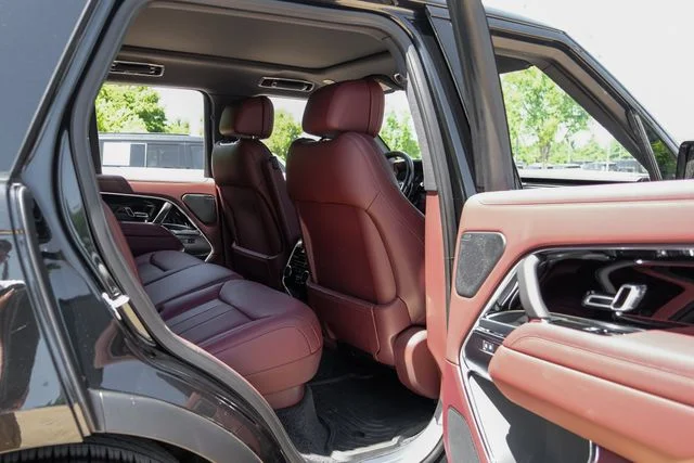 New 2026 Black Land Rover SE image 44