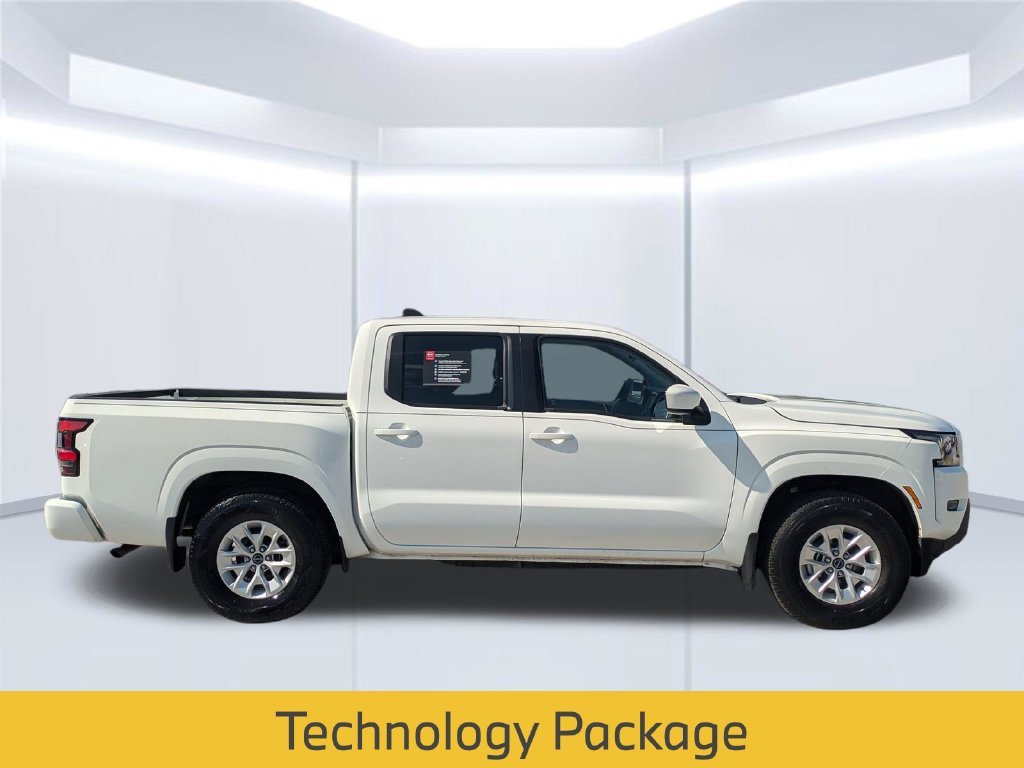 Used 2024 White Nissan SV image 9