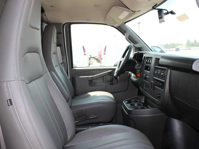 2025 Chevrolet Express Cargo Work Van - Photo 21