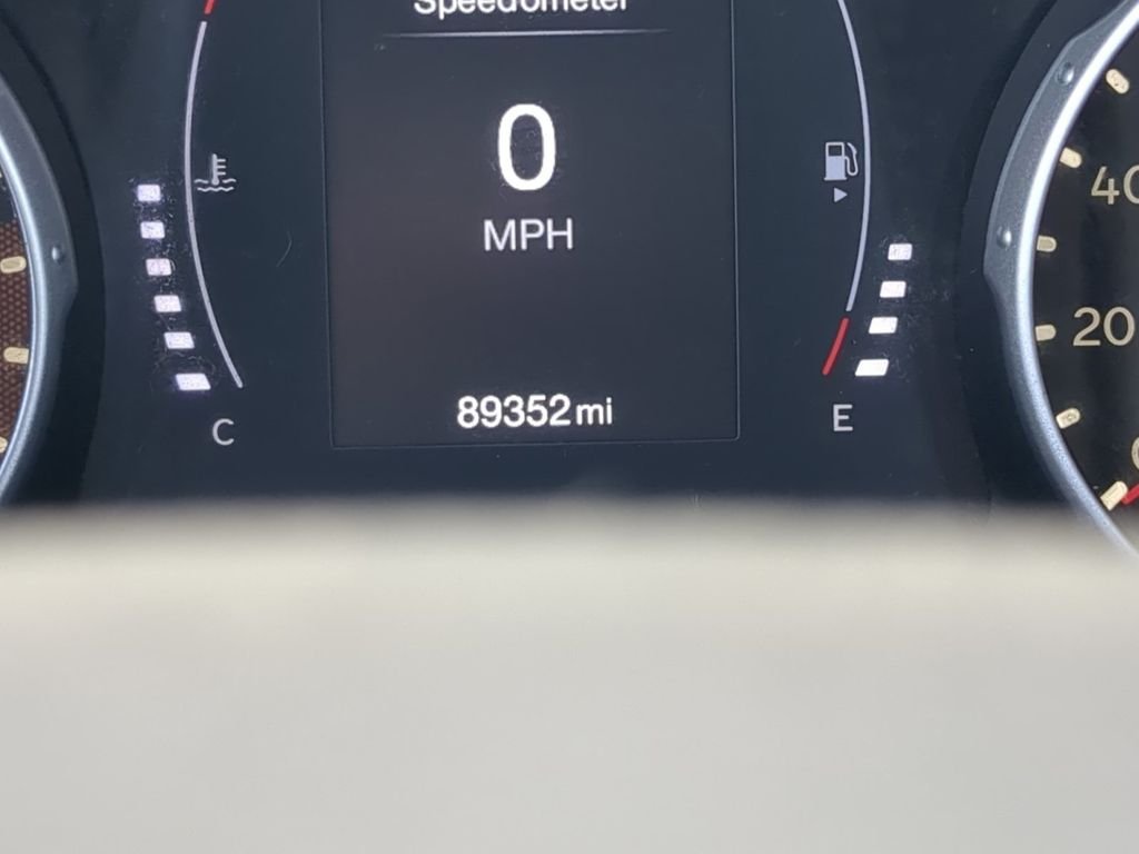 Used 2018 Silver Jeep Sport image 23