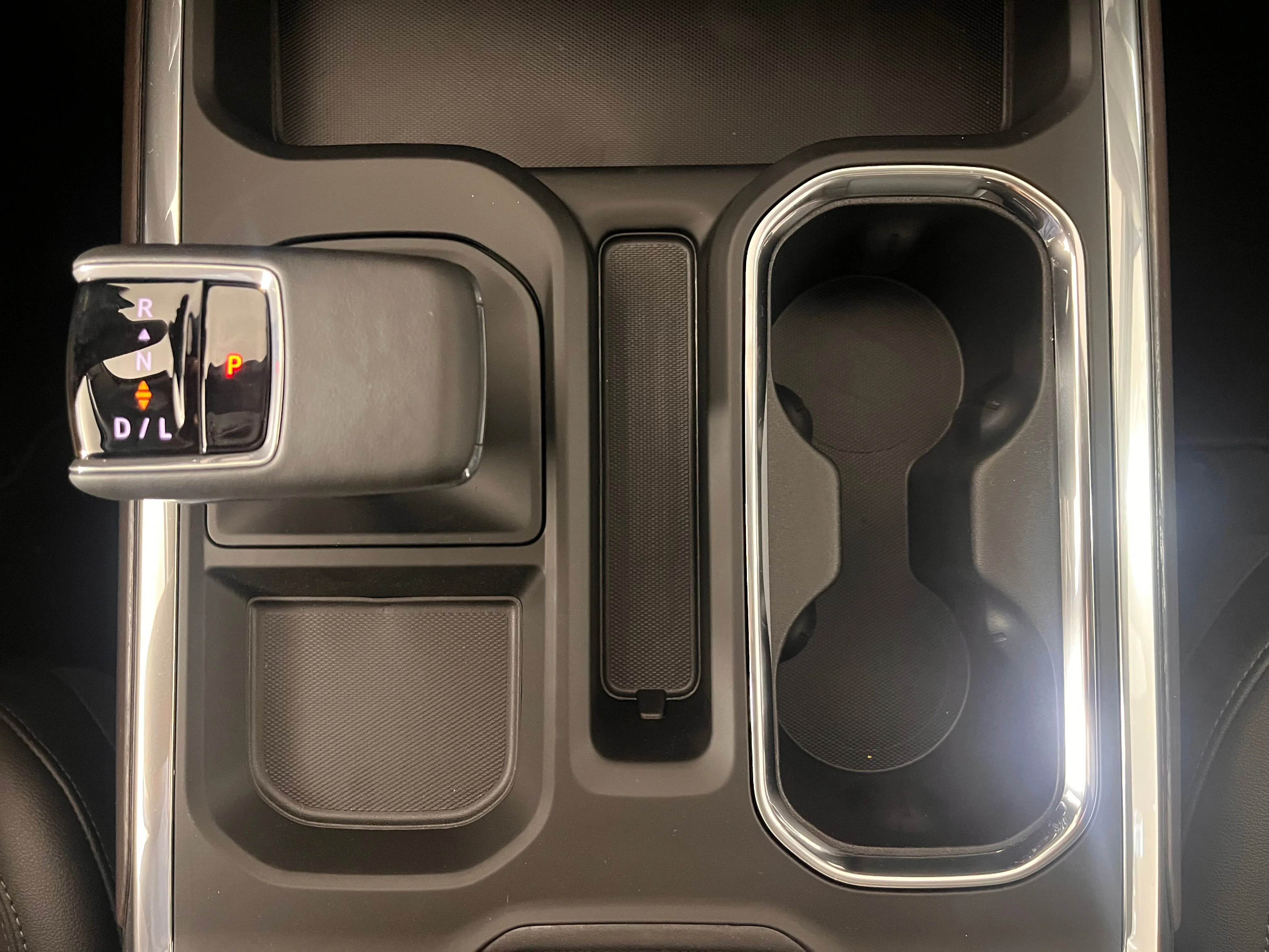 2026 GMC Sierra 1500 SLT - Photo 14
