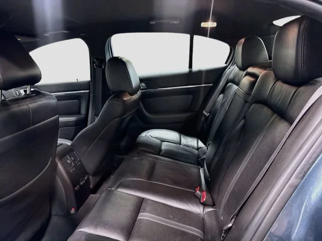 Used 2010 Blue Lincoln NA image 16