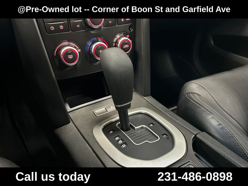 Used 2009 Red Pontiac Base image 21