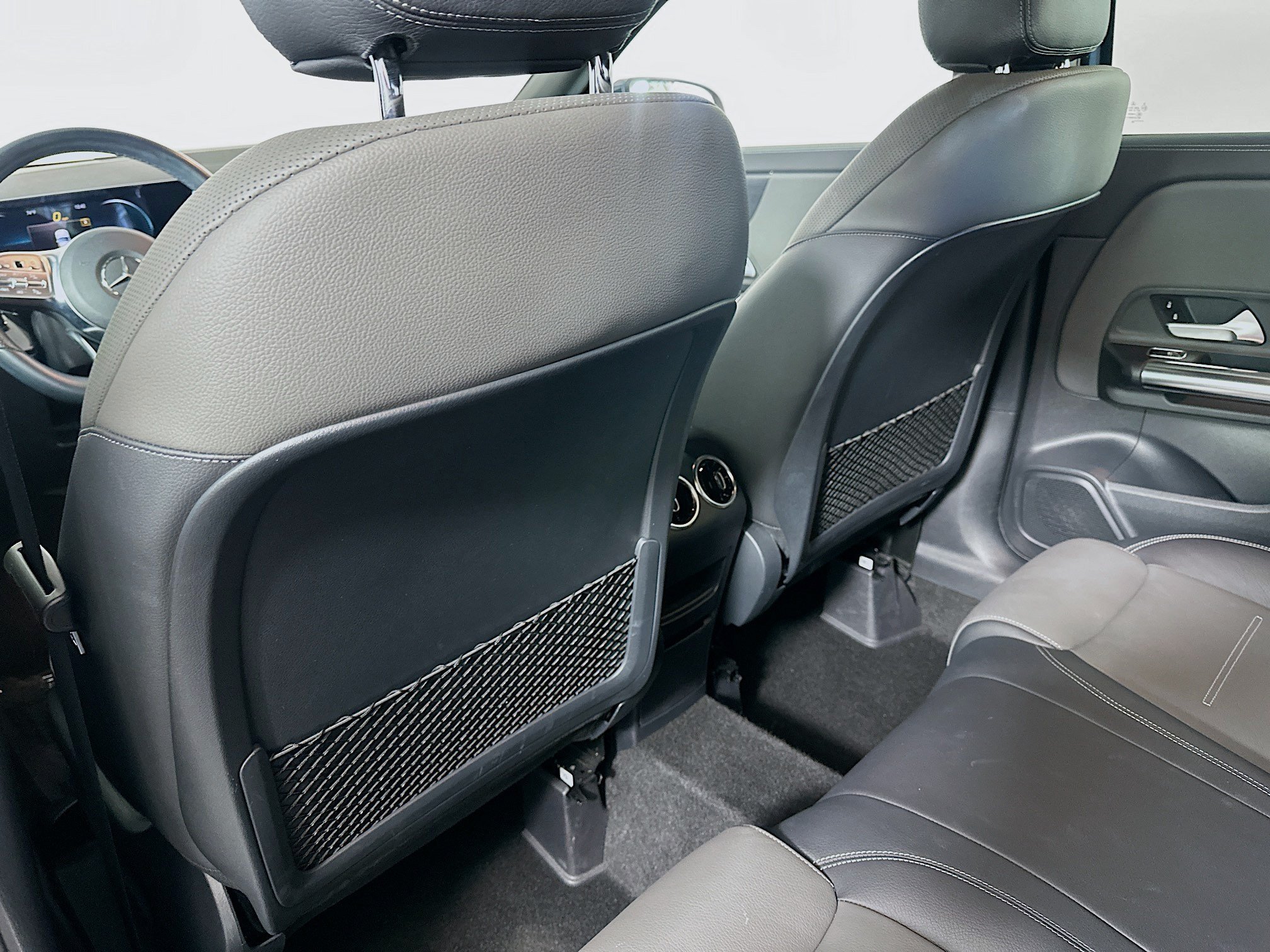 Used 2022 Denim Blue Metallic Mercedes-Benz GLA 250 image 22