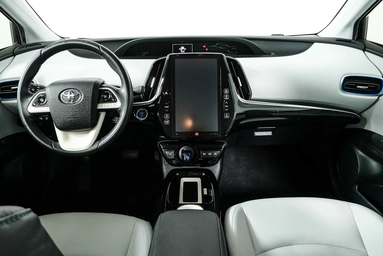 Used 2017 Blizzard Pearl Toyota Advanced image 17